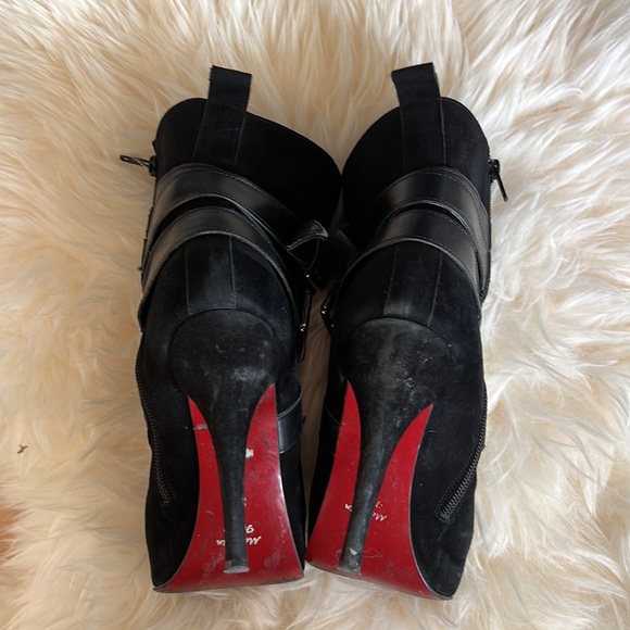 Short boots with open toes - Picture 3 of 5